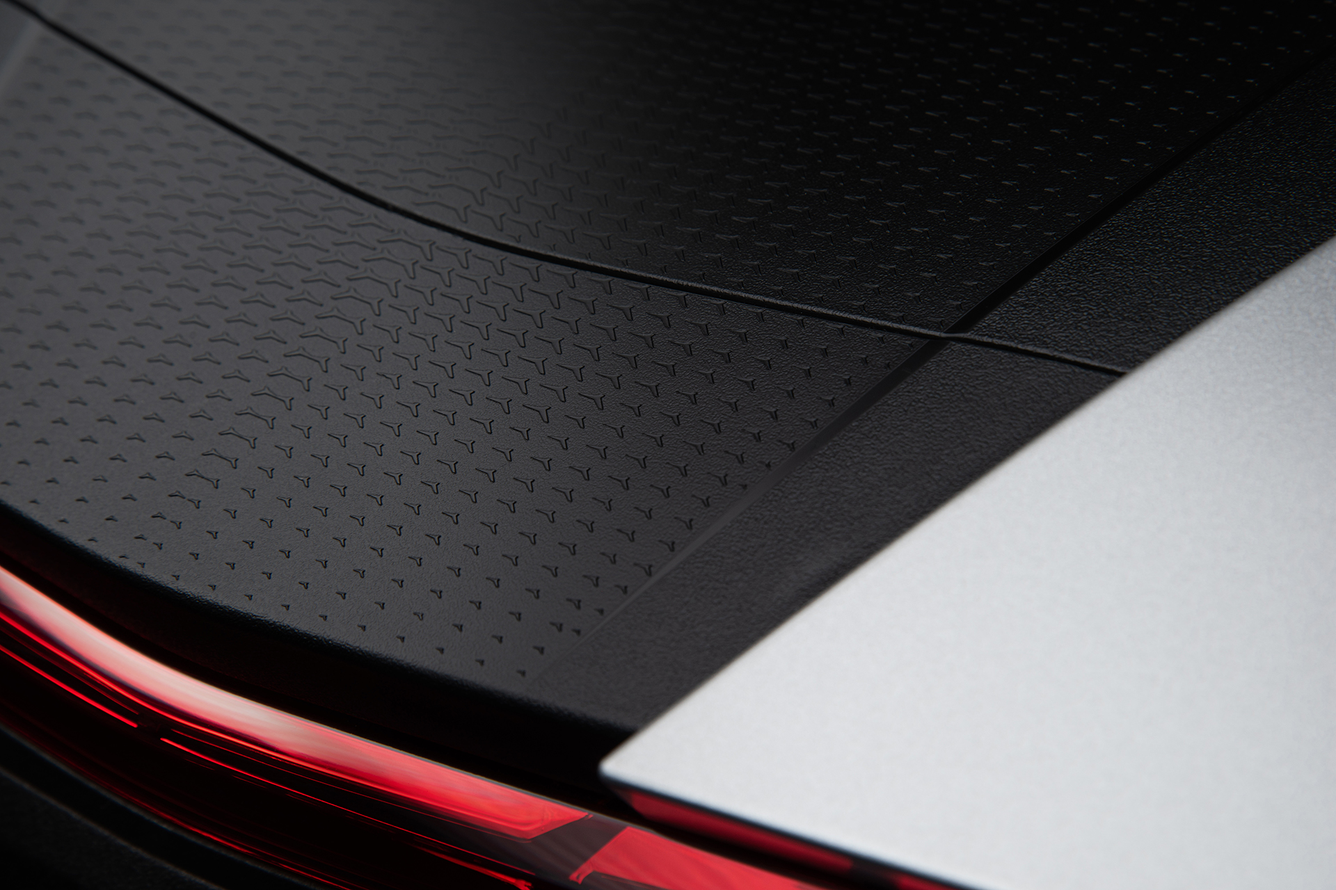 Givi Monokey® Topcase Maxia 5 V58 - Die fünfte Generation des besten Topcase von Givi.