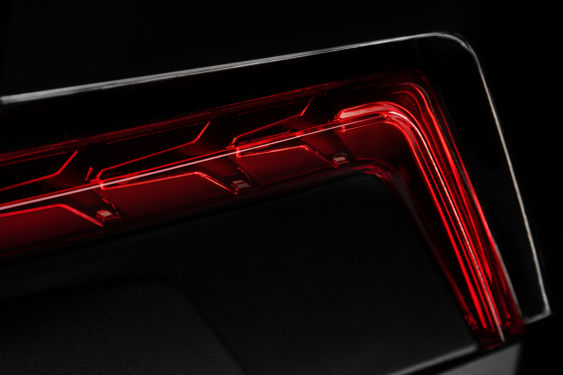 Givi Monokey® Topcase Maxia 5 V58 - Die fünfte Generation des besten Topcase von Givi.